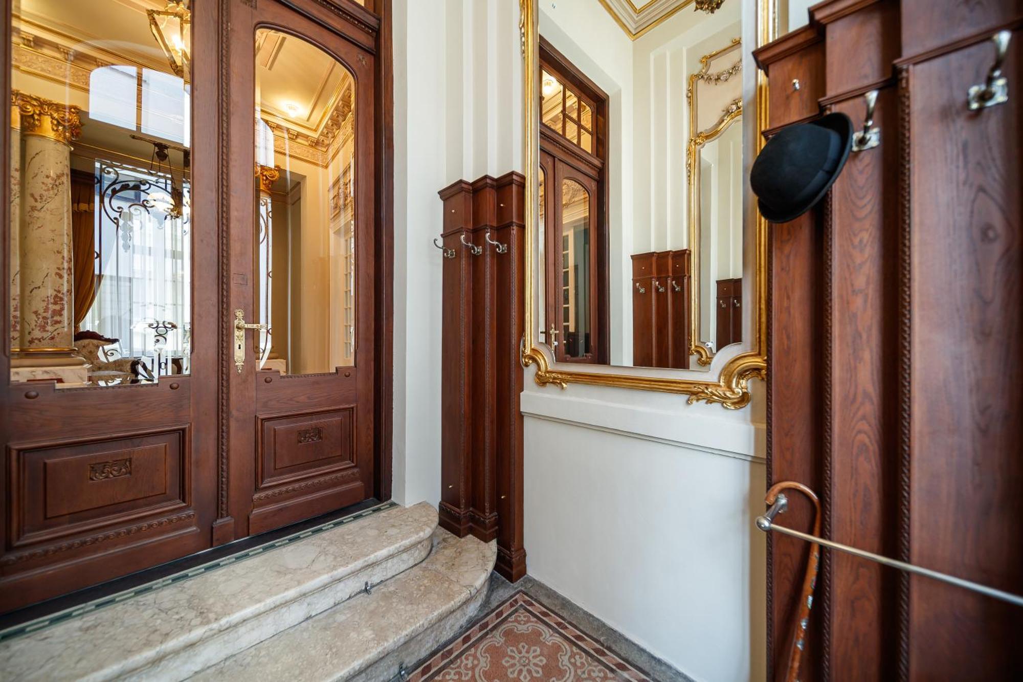 Templum Clava Otel Bükreş Dış mekan fotoğraf