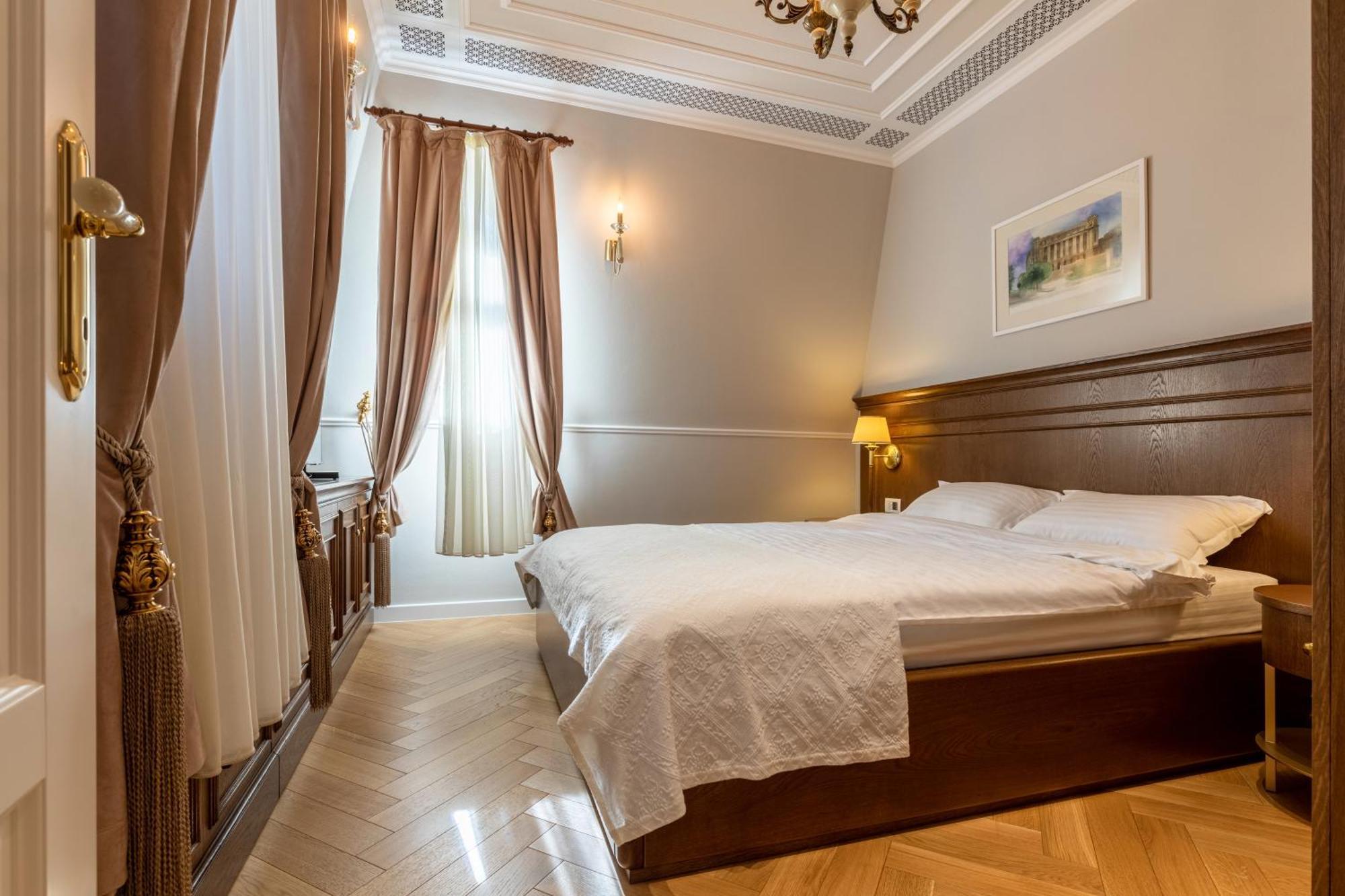 Templum Clava Otel Bükreş Dış mekan fotoğraf